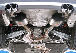 Escapes y silenciosos del automóvil en La Coruña